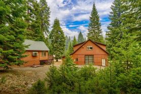 Gorgeous Lakeside Barnhouse + Sauna!
