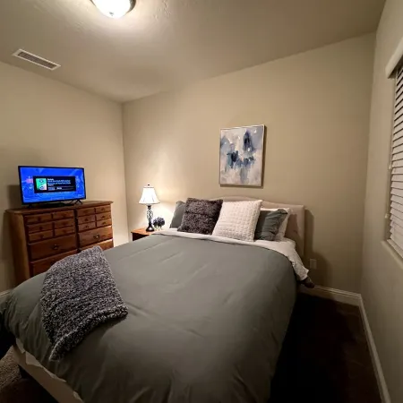 Mondavi Cottage - a VRBO  home perfect for university or medical Professionals