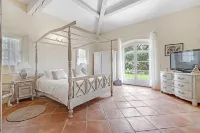 Villa in Ramatuelle - close to the village and beaches Hotels in Ramatuelle