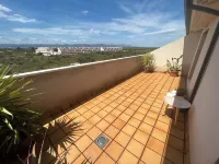 Dúplex Rodeado de Campos de Golf y Vistas al mar