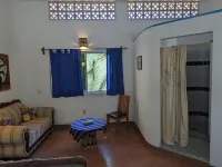 Beautiful and spacious 2 blocks from the beach and town center!