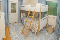 Centerline Creek• Private River Access• Private Hiking Trails• 11 Acres