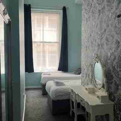 Location, Location, city centre apartment, 2 bedrooms, 2 bathrooms Rooms
