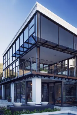 Beach villa with breathtaking views of mountains and sea Hotels in Hout Bay Beach