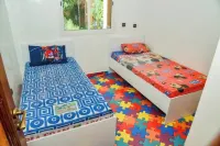 Pool-View Aprt Near the Beach Hotels in Benslimane