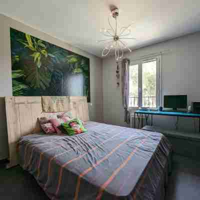 Villa Type mas Provençal 140 m2 4 Chambres Jardin de 1000 m2 Piscine 8 /4 Rooms