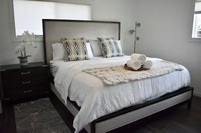 Bloomfield Hills Modern, Luxurious Ranch, 1900 Sq Ft, 3 Bedroom/2.5 Bath + Patio Franklin Cider Mill附近的飯店