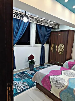 Enjoy direct Nile views in the most beautiful area in Cairo, Manial El Rawda Hotell i Gamla Kairo