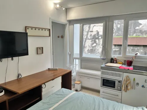 Studio in Cassis with swimming pool and parking