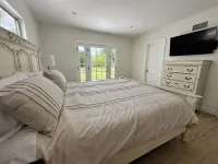 Spacious 5-bedroom house in enchanting Northridge with WiFi, AC Các khách sạn ở Northridge