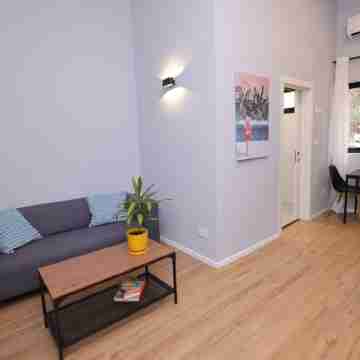 Stylish apartment in central TLV Others