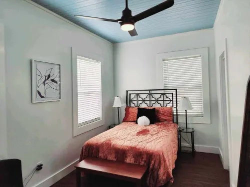 The Blue House, Mardi Gras Cottage