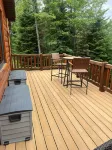 Beautiful, newly renovated log lakefront home, 3BD, 2 BA, high speed WiFi