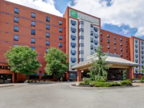 Holiday Inn & Suites Windsor (Ambassador Bridge) by IHG Hoteles en Windsor