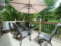 Lafontaine Beach House - HOT TUB & SAUNA