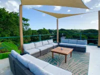 Casa Verde - 180° Ocean Views Rooftop Deck - King Beds