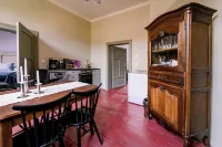 Spend the night in a monument, heavenly bed in the middle of the old town Harz 호텔