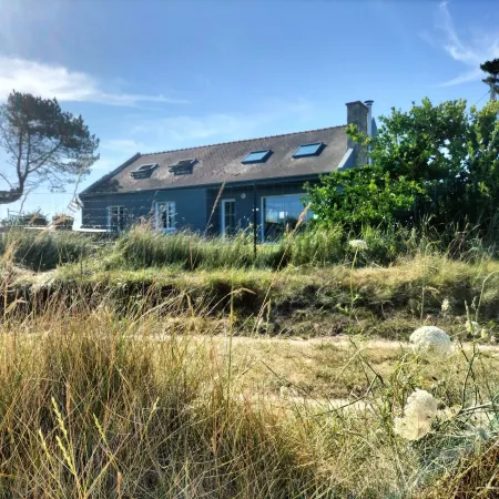 Pieds dans l'eau in Brittany for 12 people Отели в г. Плугерно