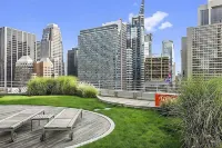 Large  1-bedroom condo in terrific New York with WiFi and W/D