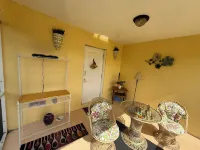 Charming 1-bedroom apartment with AC, WiFi in lovely Lehigh Acres 리하이에이크 호텔