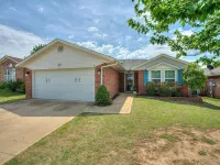 Peppertree Retreat only 3 miles toOU Book your OU event stay now!