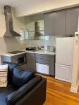 MCG/Rod Laver minutes away! Roof-top apartment with city  and garden views
