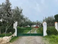 Traditional country house with private pool