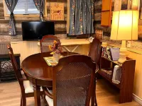 Riverside suite on York River in town free parking Hotels in Bancroft