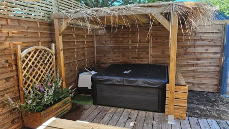 House Arcachon basin near beach cycle path