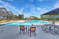 Pools, Hot Tub & More: Bushkill Mountain Getaway! - Badekar