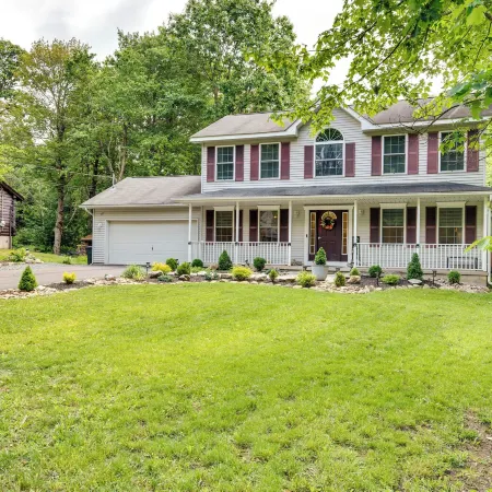 Hot Tub, Game Room & Fire Pit: Pocono Summit Home!