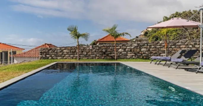 OurMadeira - Calheta Heights, Modern فنادق في 