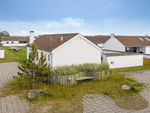 "Leny" - 900m from the Sea