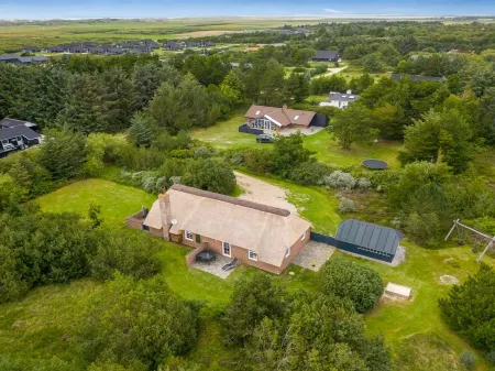 "Pasi" - 1.2km from the Sea