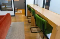 Chic 1-bedroom apt near NYC/EWR with free WiFi