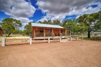 Cozy Cabin Firepit and Grill & 10 Mins to Main St Hotels in Gillespie County
