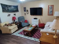 Button's Apartment-Cozy vintage-style 2-bedroom place in historic Batesville
