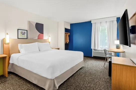 Spark by Hilton Lexington