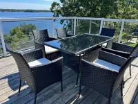 *PROMO* Road access 4 bdrm/2 bath house on Lake of the Woods-2 mins to downtown!