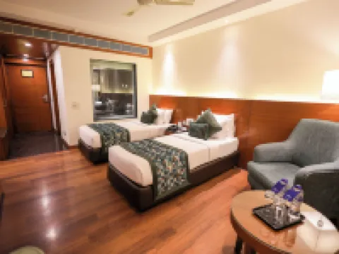 Hotel Royal Cliff Hotels in Kanpur