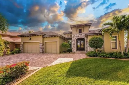 Eight Palms/ Punta Gorda Waterfront Paradise Escape