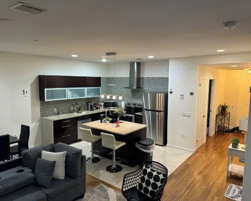Posh 2BR/2BA King Bed! Free Parking! 30 Min to NYC Hotels in East Orange