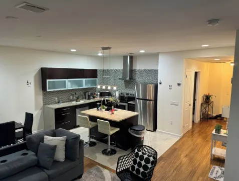 Posh 2BR/2BA King Bed! Free Parking! 30 Min to NYC