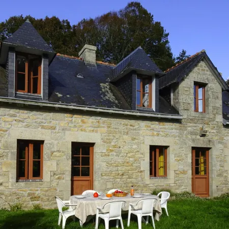 Apartment in Bénodet near Sandy Beaches