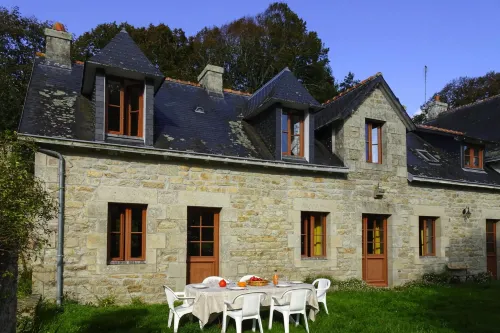 Apartment in Bénodet near Sandy Beaches - 3-Star