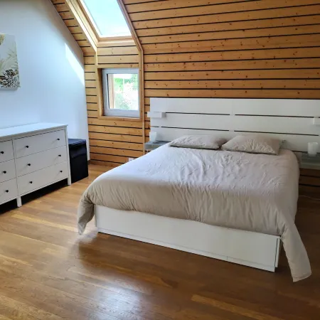 Large House Near Beach for 12
