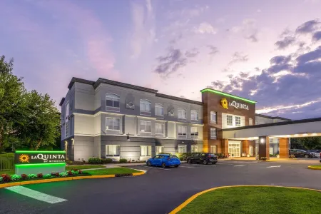 La Quinta Inn & Suites by Wyndham Mt. Laurel - Philadelphia