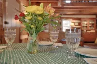 Cabin Vacation Rental ~ 8 Mi to Penn State! - 2 stelle