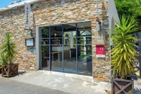 Mercure Marseille Centre Bompard la Corniche Hotels near Château d'If