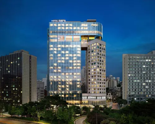 Hotel Naru Seoul - MGallery Collection Отели рядом с достопримечательностью «Мост Мапо»